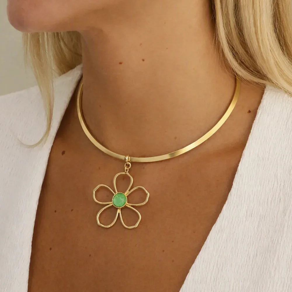 Bloom Collar Necklace