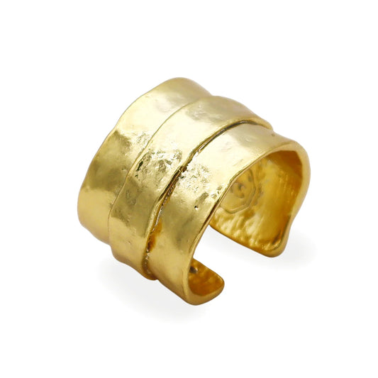 Anillo con textura de pergamino